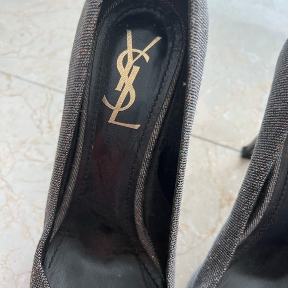 Yves Saint Laurent Metallic Gray Platform Pumps - Picture 15 of 16